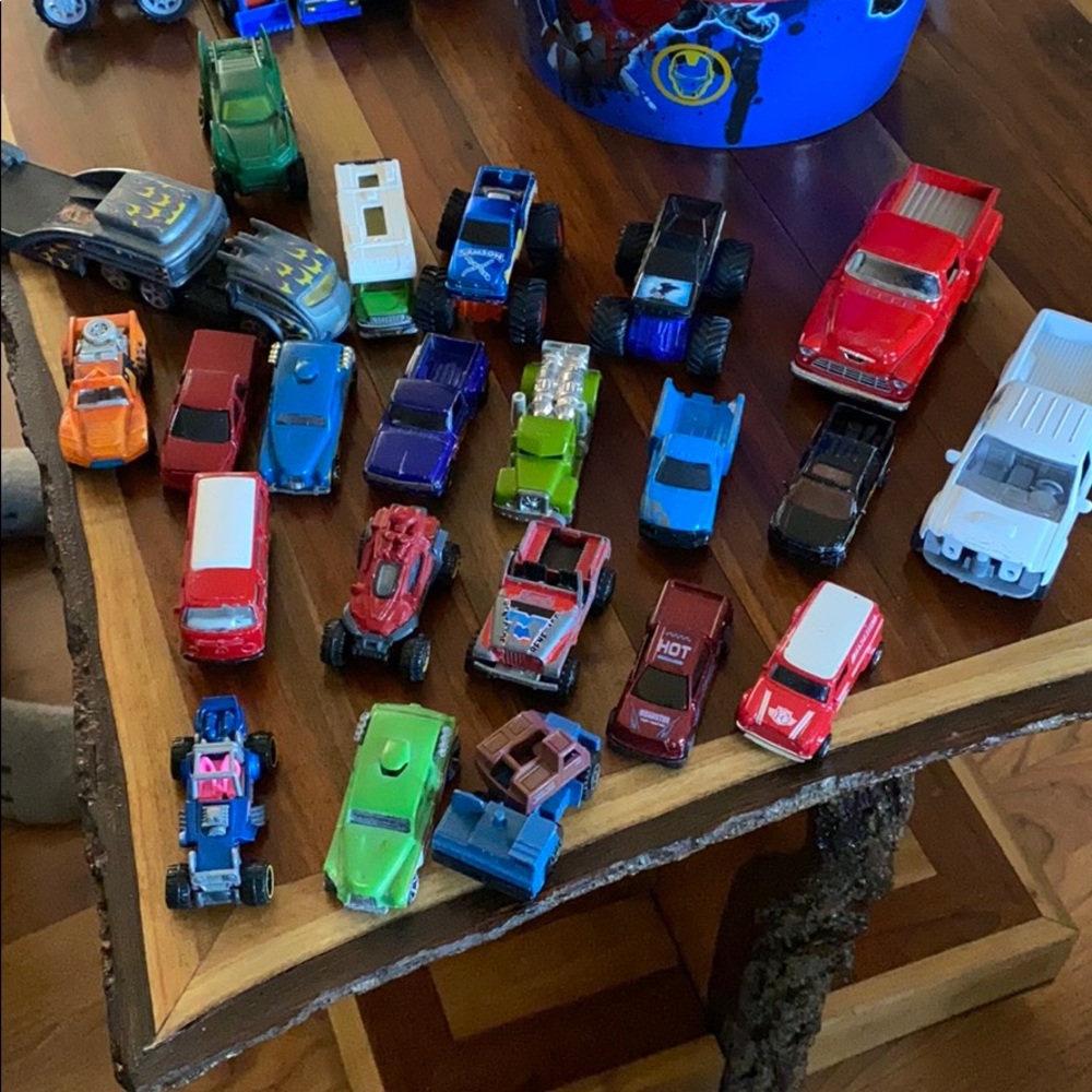 Toy trucks bundle (23 pieces!!!)
